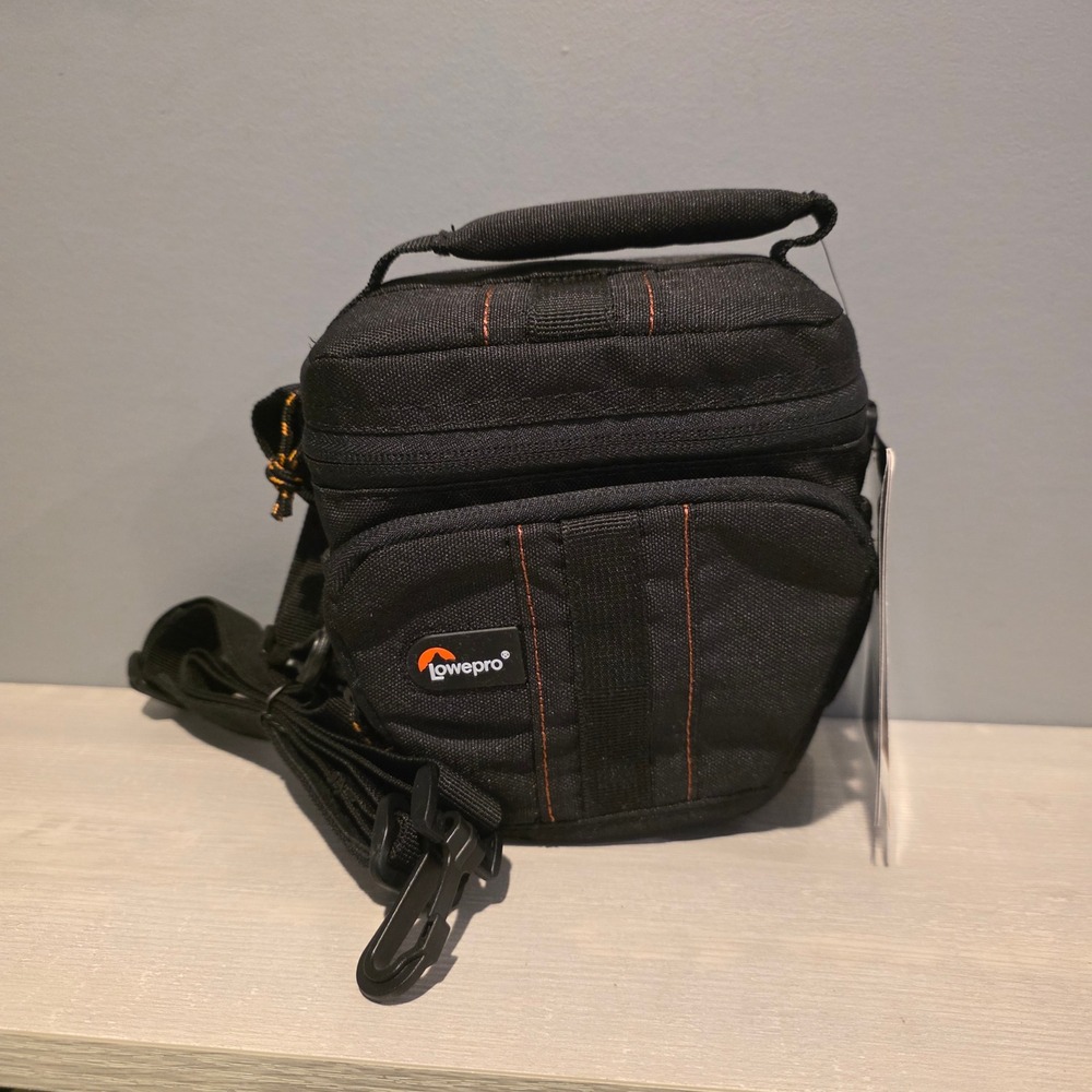 Lowepro Adventura TLZ 15 Camera Bag Unisex Small Black New Top Loading Holster